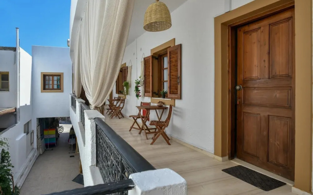 Eva Studios 10 in Agia Pelagia