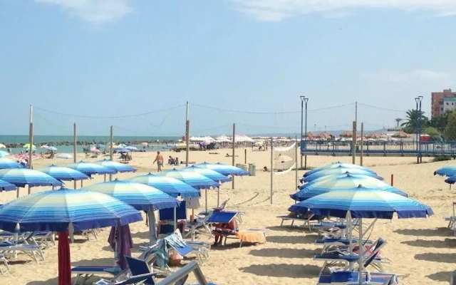 Lovely Spacious Apartment Loreto Aprutino