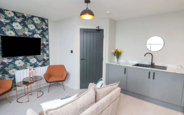 Apt 4 @ Hunter's Quay