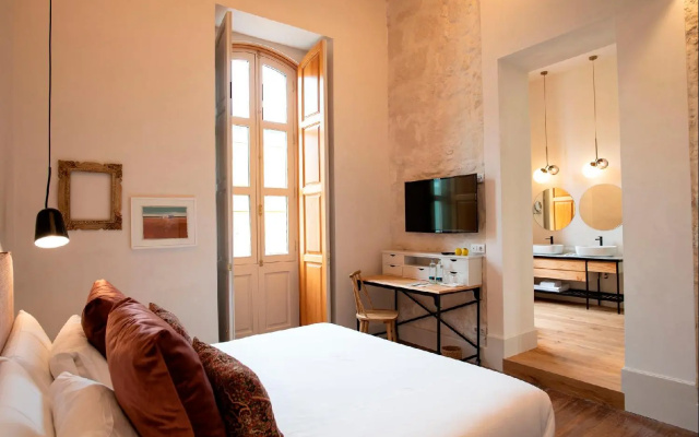 VEINTIUNO Emblematic Hotels by Airnest