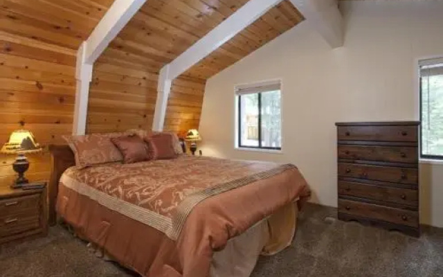 Kaley Vacation Rental Cabin