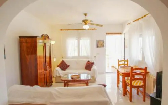 Alma - holiday home with private swimming pool in Benitachell