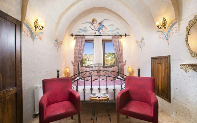Carna Cave Hotel