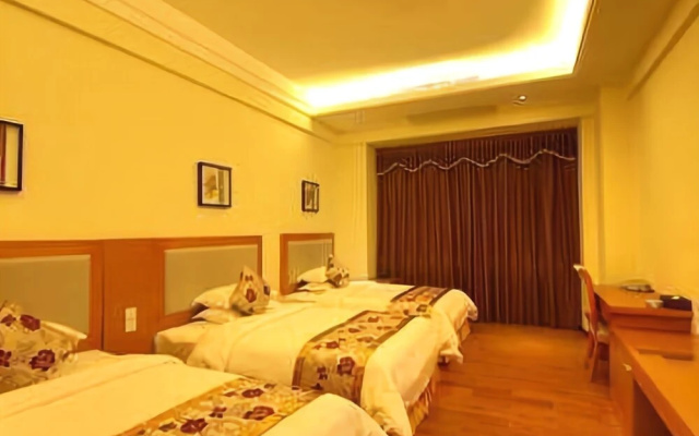 Jinbao Haoting Hotel (Xinxing Bus Terminal Temple Street Pedestrian Street Branch)