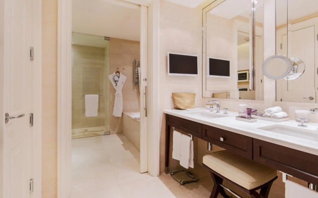 The Ritz-Carlton, Montréal