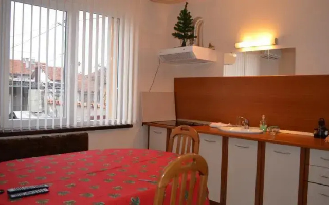 Tainov House