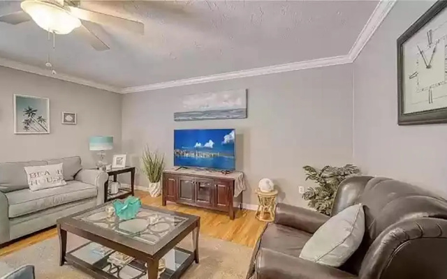 Lovely 3 Bedroom Condo On Golf Course