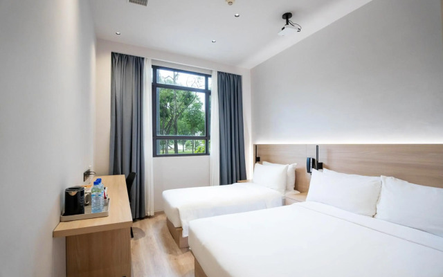 Rest Bugis Hotel