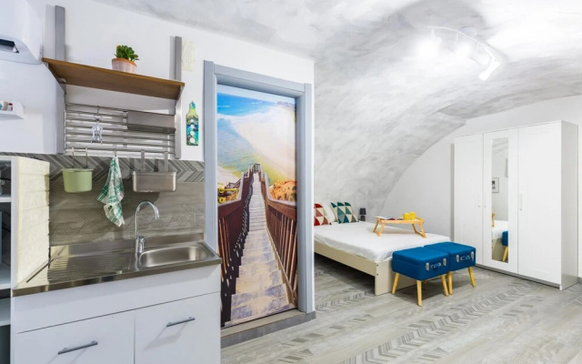 Riviera di Chiaia Studio Apartment