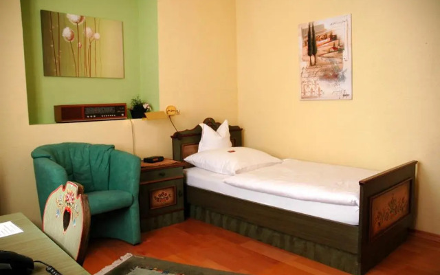 Hotel Sarbacher