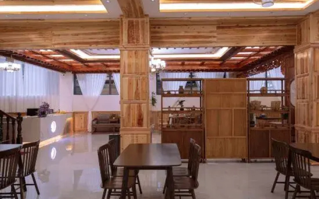 Tengchong Nanxi Yulan Wenquan Homestay (Dongshan Wenquan Village)