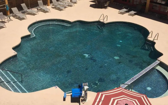 Ramada By Wyndham Tempe Near Asu