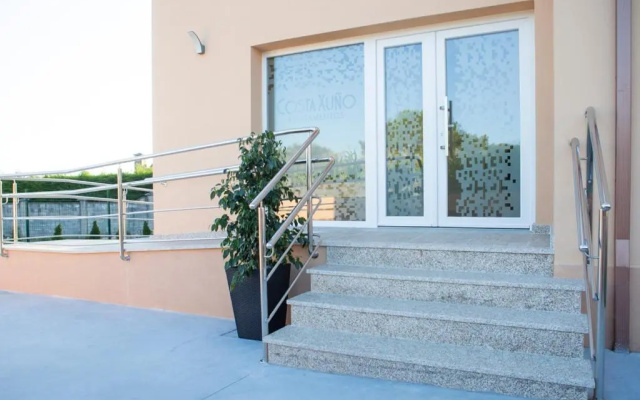 Apartamentos Costa Xuño