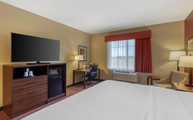 Best Western Plus Hudson Hotel & Suites