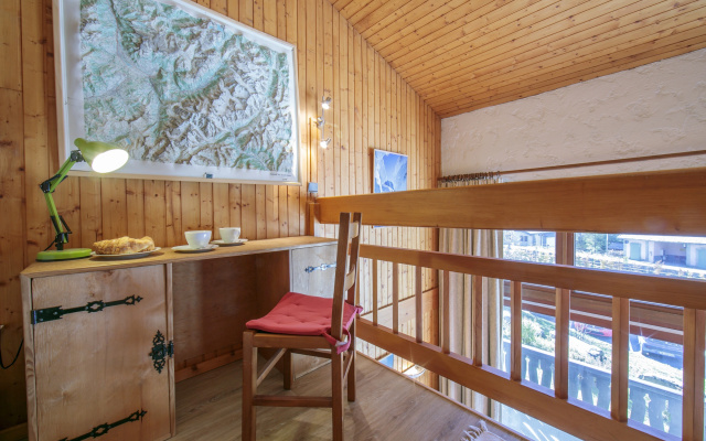 Chalet Charpoua in Le Tour Argenti re
