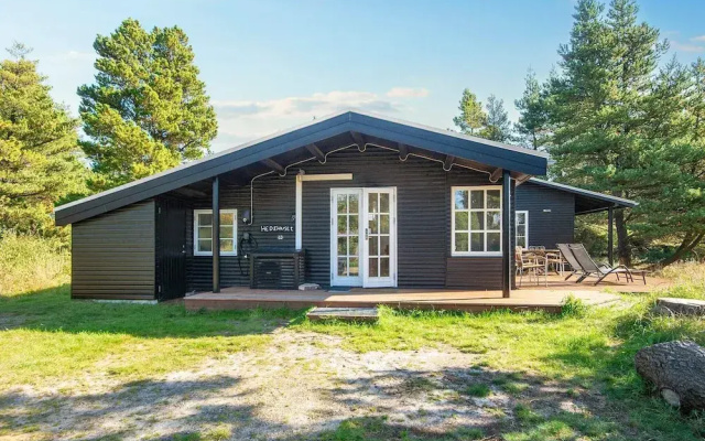 8 Person Holiday Home in Romo