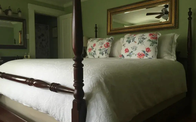 Scotch Hill Inn