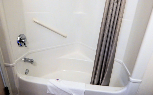 Baymont Inn & Suites Sheridan
