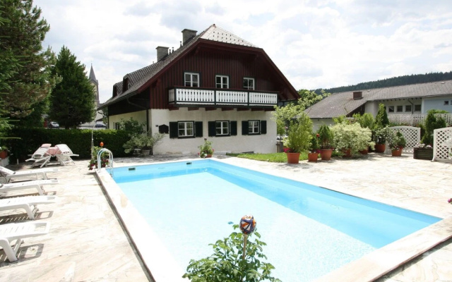 Warm Apartment in Ramsau am Dachstein With Garden