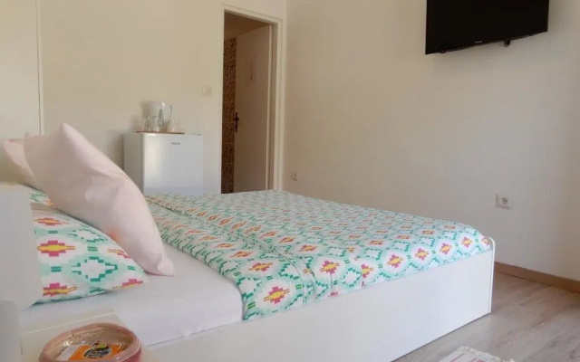 Bed & Breakfast Lav