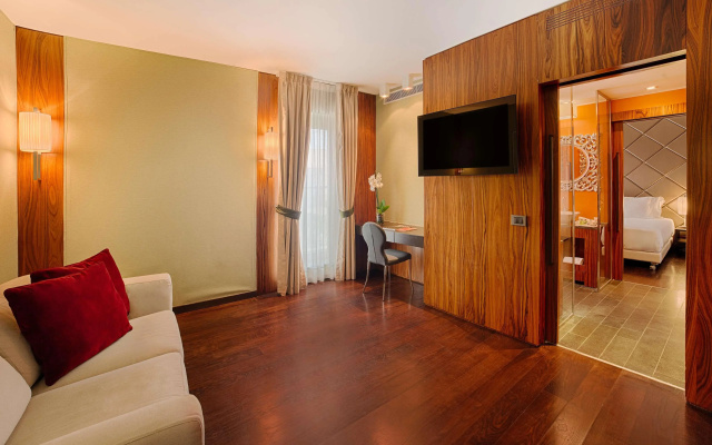 Отель NH Collection Taormina