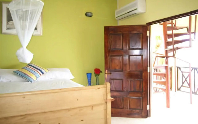 Idlers Rest Beach Hotel