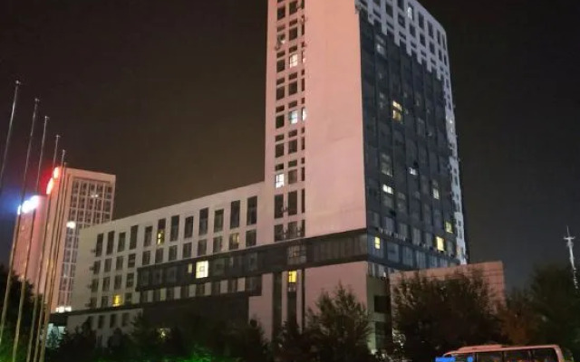 Changchun yingjia loft theme serviced apartment rental day