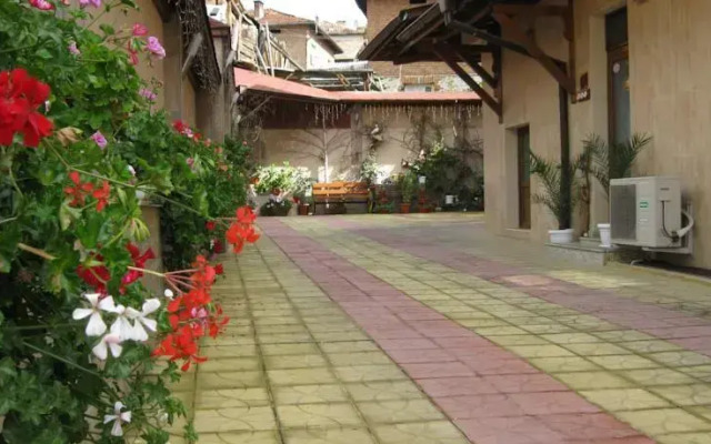 Rudi Family Hotel