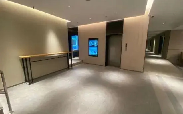 Homeinn · neo (Shanghai Chongming Bayi Road Pedestrian Street)