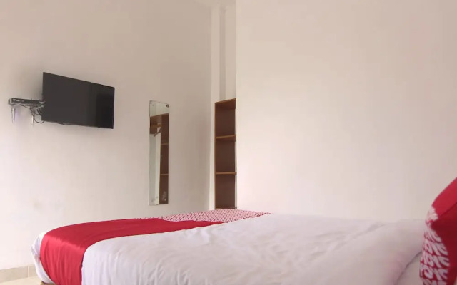 Hotel Garuda by OYO Rooms