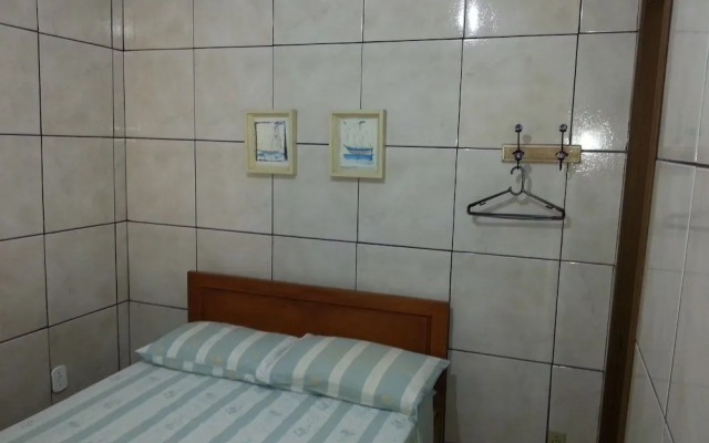 Itaúna Hostel