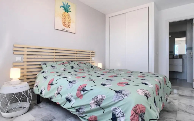 2268-Penthouse with terrace seaview