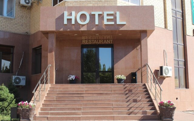 Гостиница Azat Hotel Казахстан, Нур-Султан - отзывы, цены и фото номеров - забронировать гостиницу Azat Hotel онлайн вид на фасад