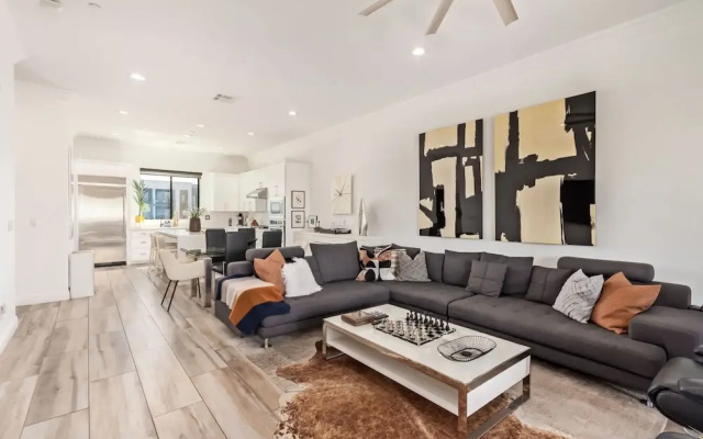 NEW Desert Standard Modern 3-level Oasis