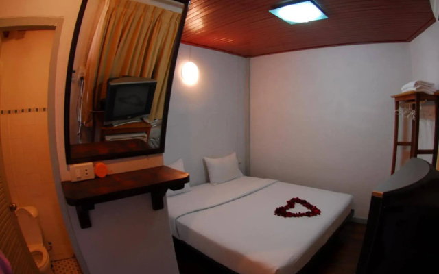 Relax Guesthouse
