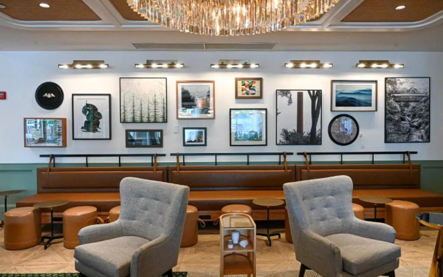 Six South St Hotel