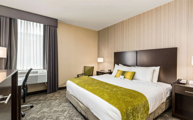 Best Western Plus Philadelphia-Pennsauken Hotel