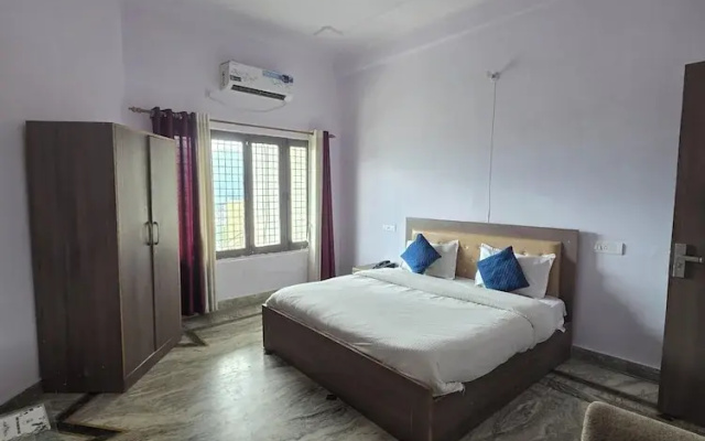 Siddhi Vinayak Hotel And Banquet