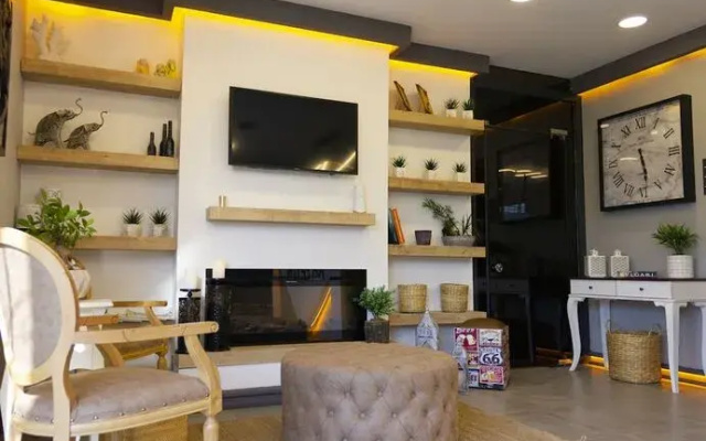 Hotel Cosmos Cuisine Guest House