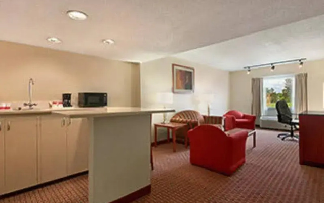Ramada Burlington Hotel and Conference Center