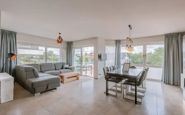 Huswell - Family Apartment With Balcony Near Coast