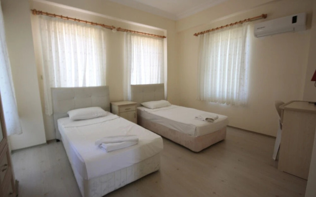 Villa Palm