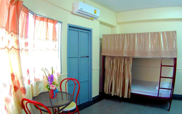 Hatyai Dee Hostel
