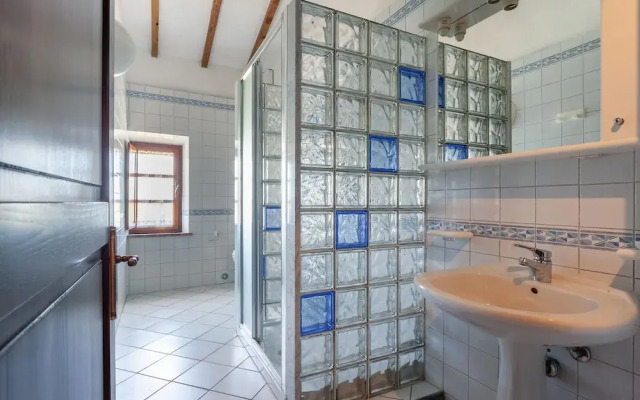 Flat With Swimming Pool and air Conditioning