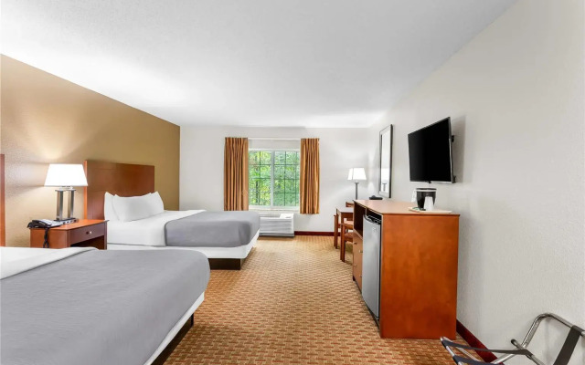 Quality Inn Near Interstate I94