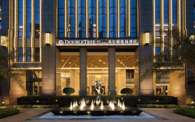 Отель DoubleTree by Hilton Hotel Xiamen - Haicang Китай, Сямынь - отзывы, цены и фото номеров - забронировать отель DoubleTree by Hilton Hotel Xiamen - Haicang онлайн вид на фасад