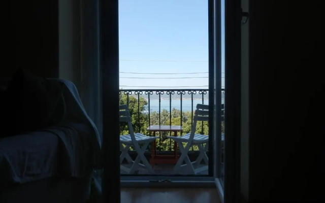 Vera Apartment with Seaview