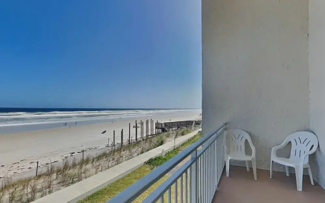 Trade Winds 31 by Distinctive Beach Rentals