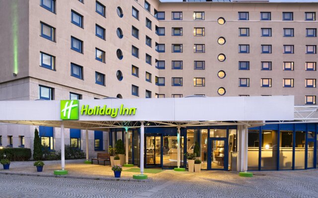 Отель Holiday Inn Stuttgart, an IHG Hotel Германия, Штутгарт - 1 отзыв об отеле, цены и фото номеров - забронировать отель Holiday Inn Stuttgart, an IHG Hotel онлайн вид на фасад