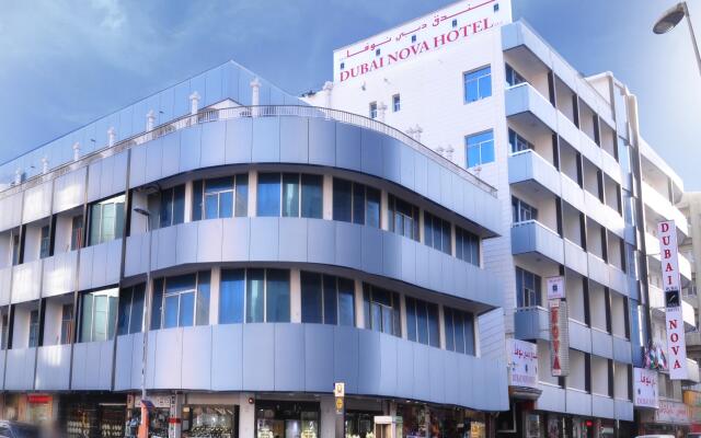 Dubai Nova Hotel вид на фасад